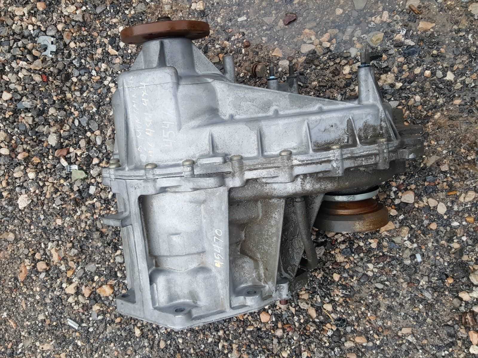 2002-2005 Ford Explorer Mercury Mountaineer Transfer Case Front Assembly - Used OEM