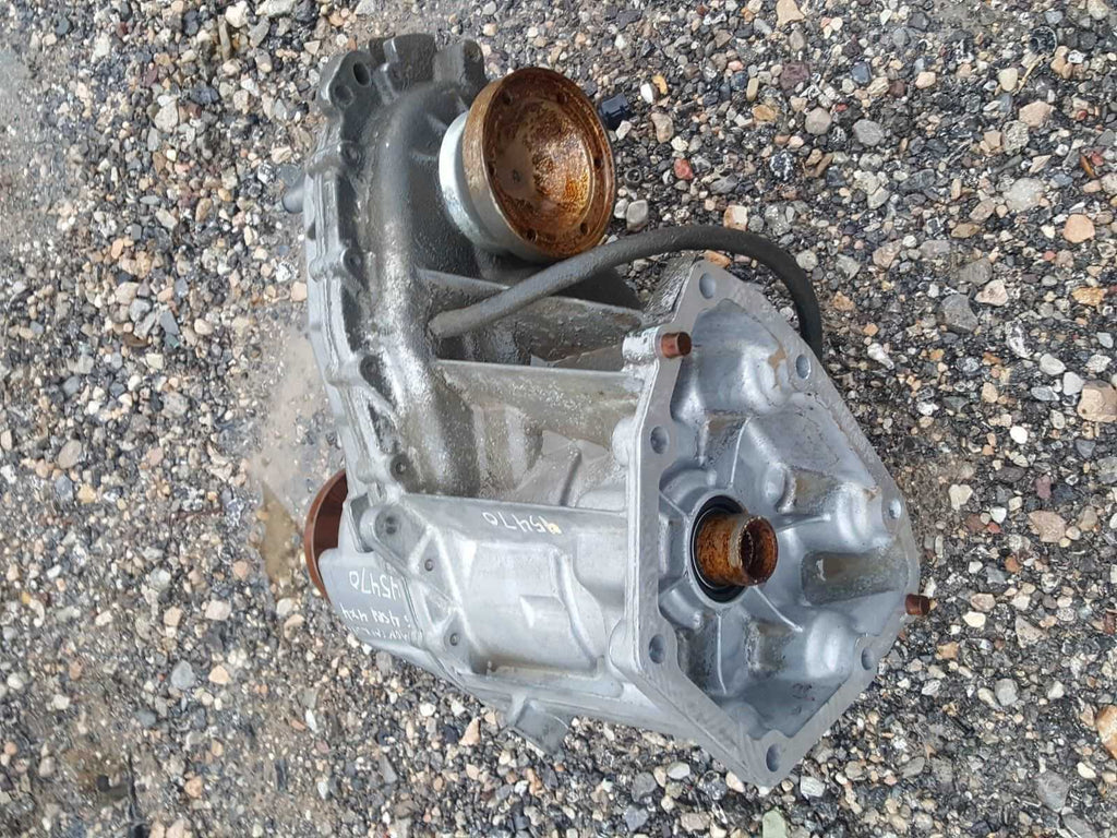 2002-2005 Ford Explorer Mercury Mountaineer Transfer Case Front Assembly - Used OEM