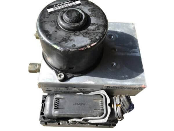 2005-2011 Nissan Frontier Xterra ABS Pump Actuator Assembly - Used OEM